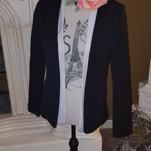 XOXO Blazer - Picture 2 of 4